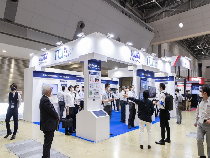 モーダルウィンドウで表示します。